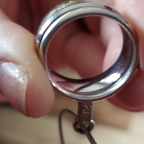 Tungsten Ring - Picture 3 of 3